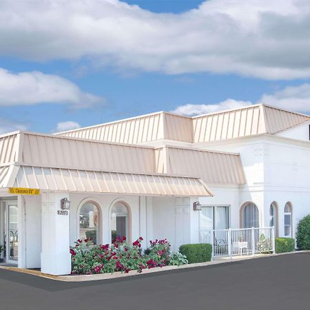 Super 8 By Wyndham Morton Grove/Chicago Exterior foto
